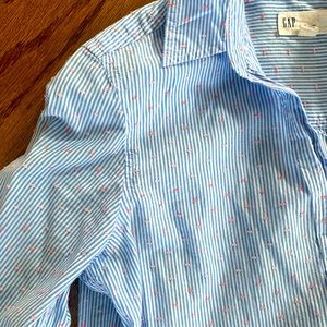 Gap Women’s Button Perfect Shirt